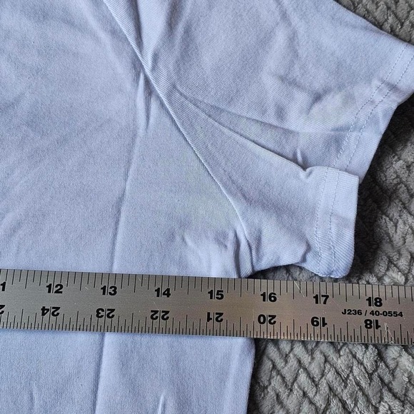 Playboy Crop Tee Women's S Heart Bunny NWT - Picture 4 of 6